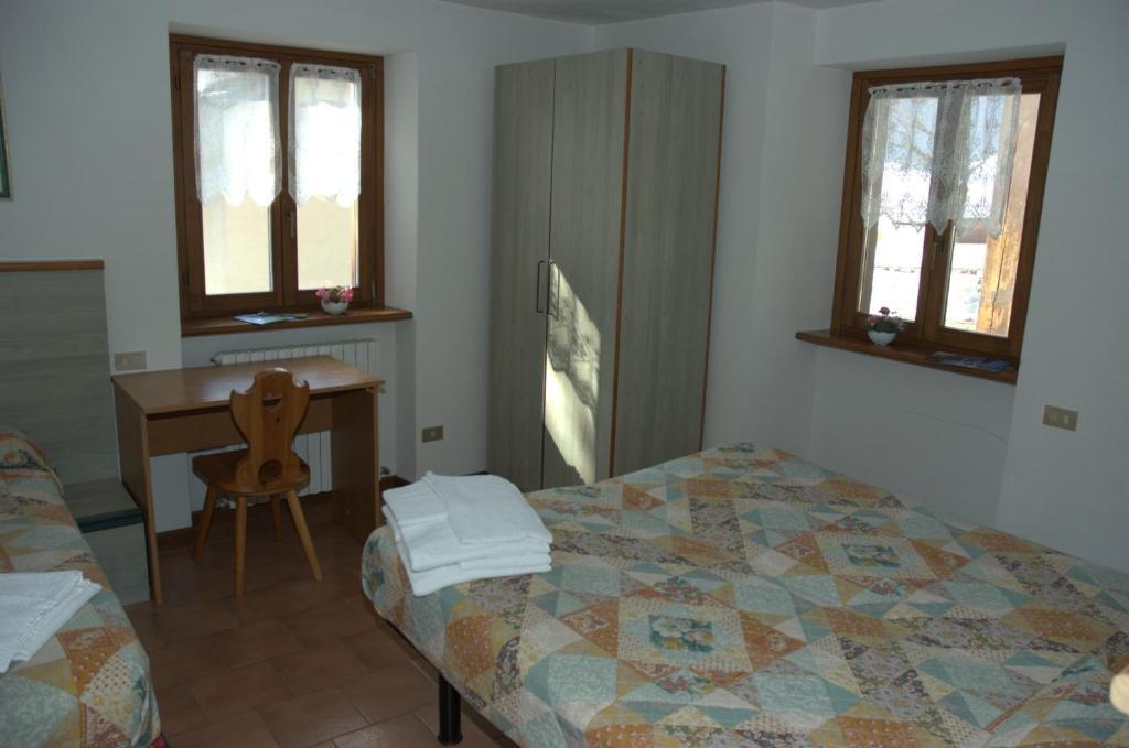 Casa Vacanze Ca' De Val Bed & Breakfast Campodolcino Bagian luar foto